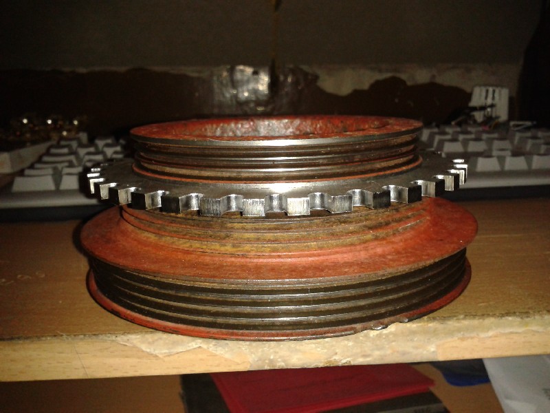 Aufgepresstes 36-1 Triggerwheel.<br />KW scheibe abgedreht und gewuchtet.<br />Klima ist rausgeflogen